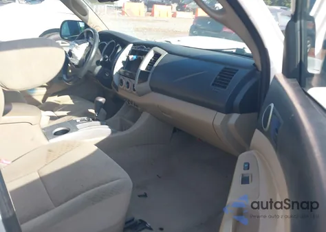 2011 Toyota Tacoma Prerunner V6 from USA, damaged, VIN 3TMJU4GN3BM111594